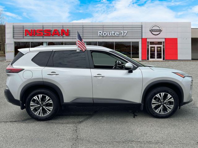 2022 Nissan Rogue AWD SV