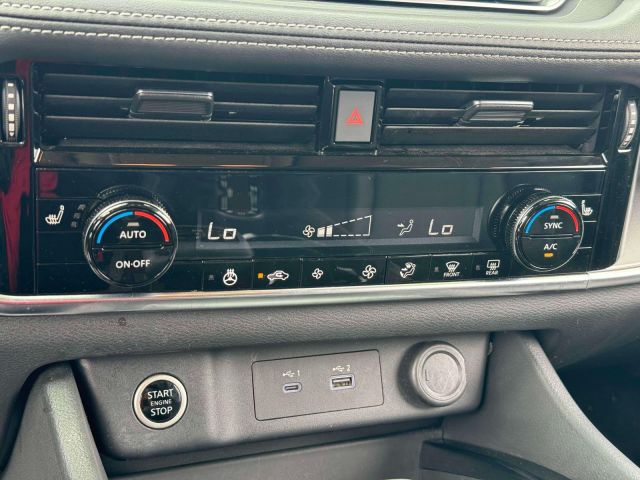 2022 Nissan Rogue AWD SV
