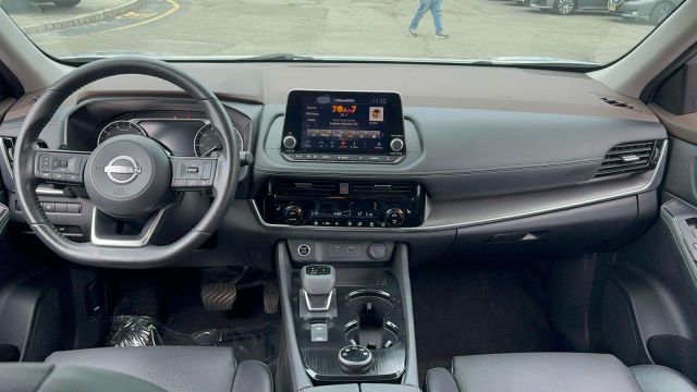 2022 Nissan Rogue AWD SV