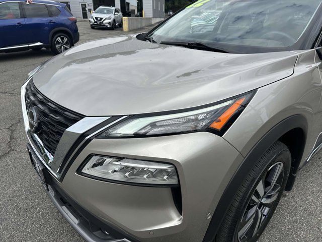2022 Nissan Rogue SL