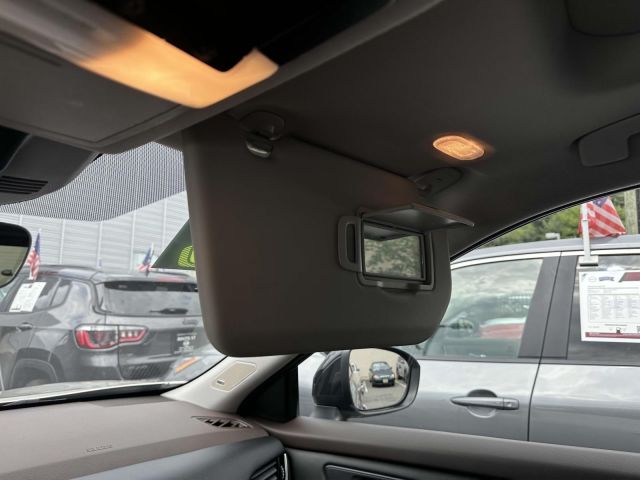 2022 Nissan Rogue AWD SL