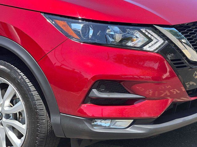 2022 Nissan Rogue Sport SV
