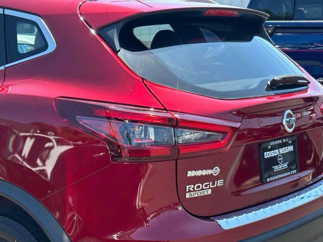 2022 Nissan Rogue Sport SV