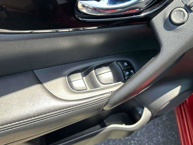 2022 Nissan Rogue Sport SV
