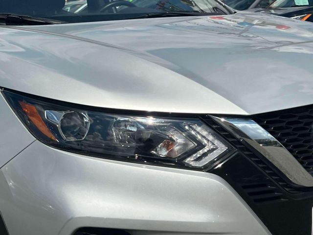 2022 Nissan Rogue Sport AWD SV
