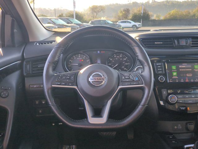 2022 Nissan Rogue Sport SL