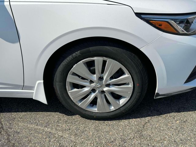2022 Nissan Sentra S CVT