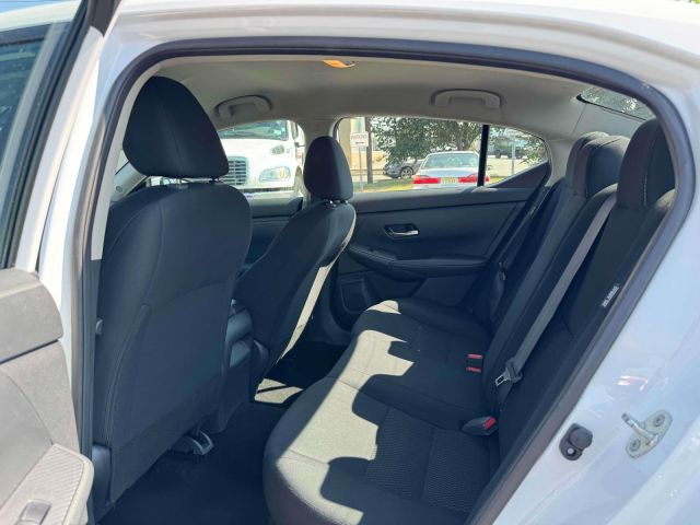2022 Nissan Sentra S CVT