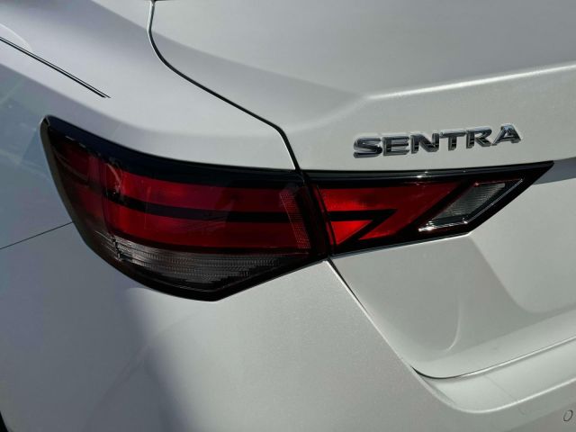 2022 Nissan Sentra SV CVT