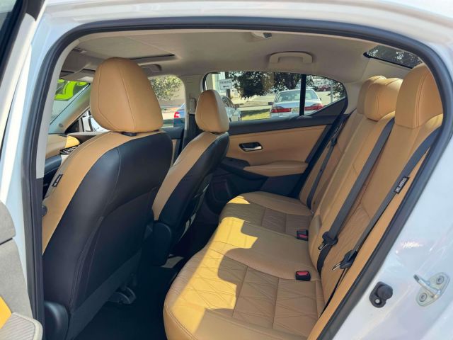 2022 Nissan Sentra SV CVT