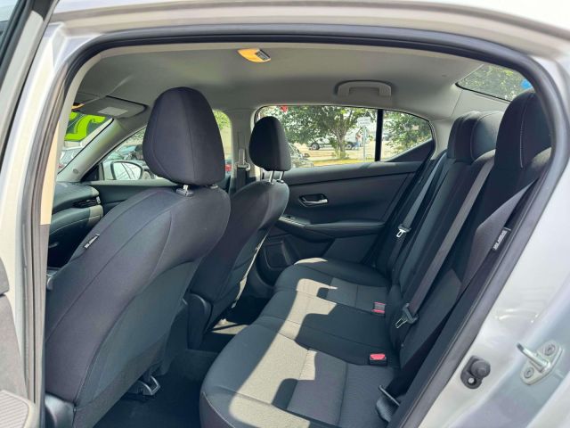 2022 Nissan Sentra SV CVT