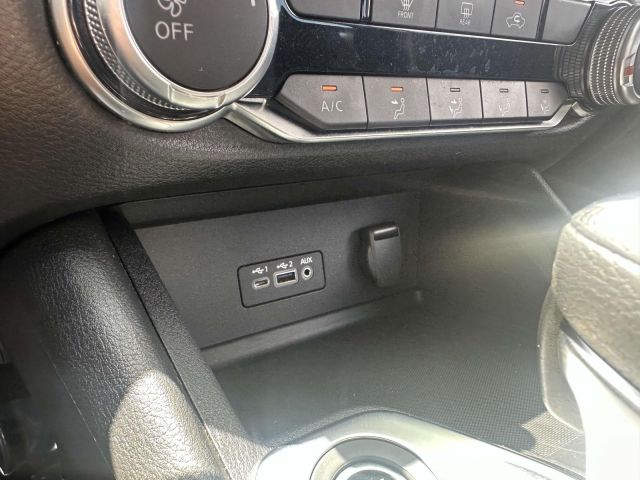 2022 Nissan Sentra SV CVT