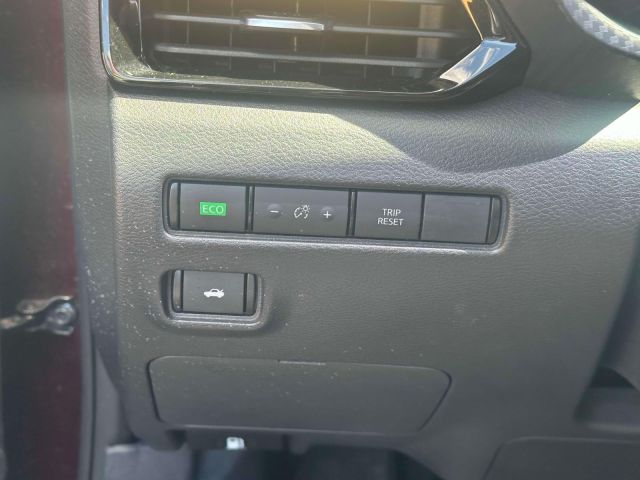 2022 Nissan Sentra SV CVT