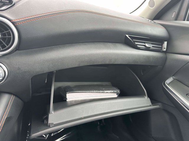 2022 Nissan Sentra SR 2022 Nissan Sentra SR