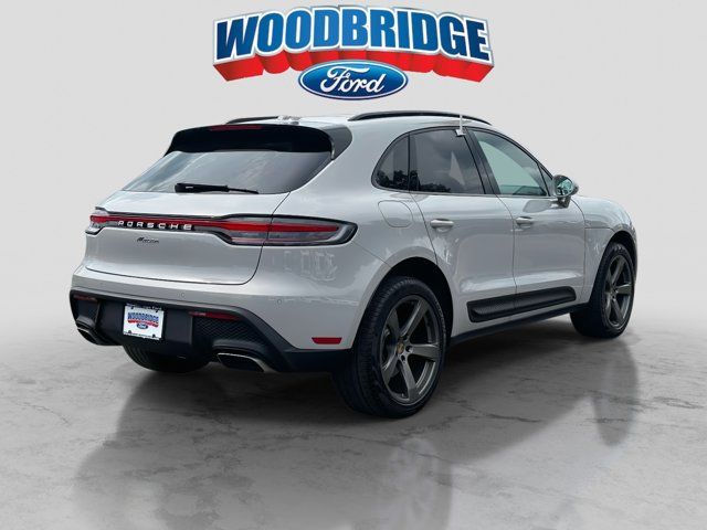 2022 Porsche Macan AWD