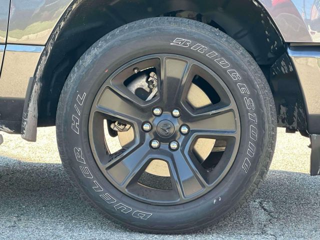 2022 Ram 1500 Big Horn 4x4 Crew Cab 57 Box