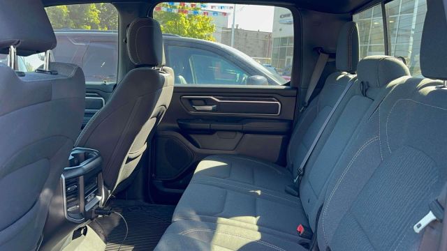 2022 Ram 1500 Big Horn 4x4 Crew Cab 57 Box