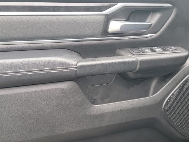 2022 Ram 1500 Big Horn 4x4 Crew Cab 57 Box