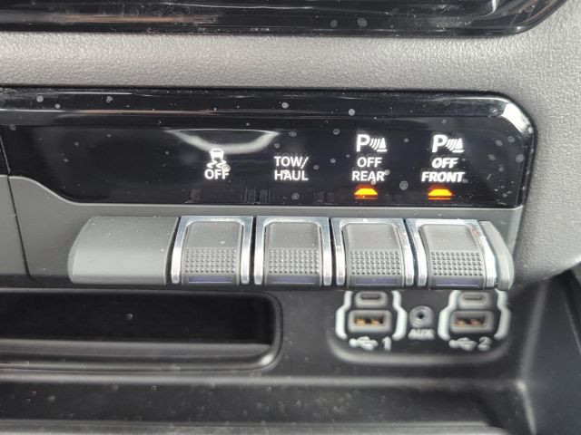 2022 Ram 1500 Big Horn 4x4 Crew Cab 57 Box