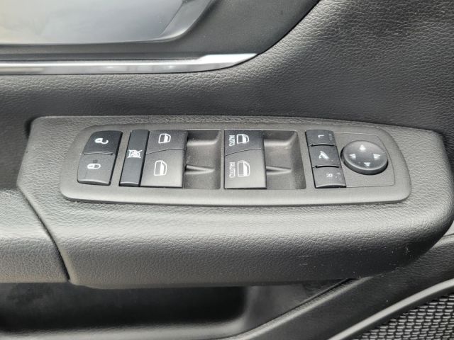 2022 Ram 1500 Big Horn 4x4 Crew Cab 57 Box