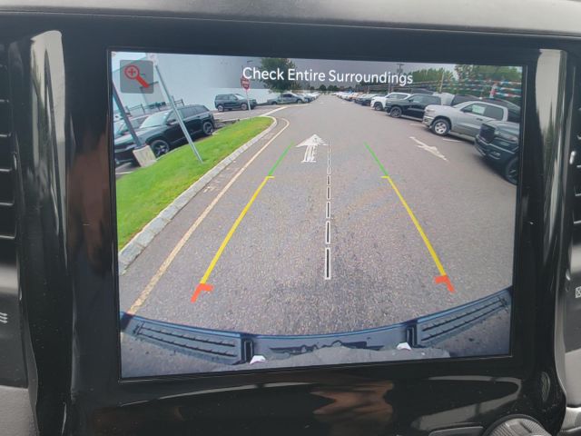2022 Ram 1500 Big Horn 4x4 Crew Cab 57 Box