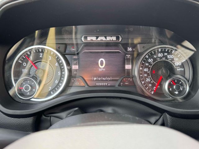 2022 Ram 1500 Big Horn 4x4 Crew Cab 57 Box