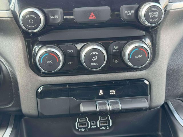 2022 Ram 1500 Big Horn 4x4 Crew Cab 57 Box