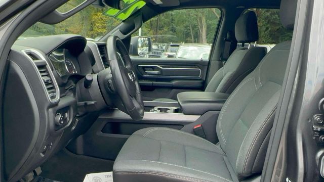 2022 Ram 1500 Big Horn 4x4 Crew Cab 64 Box