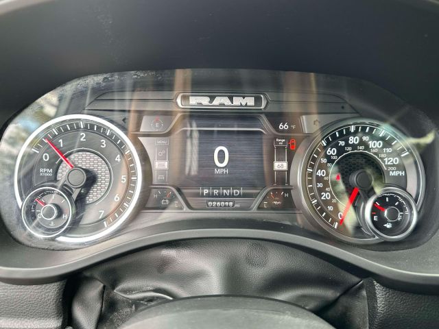 2022 Ram 1500 Big Horn 4x4 Crew Cab 64 Box