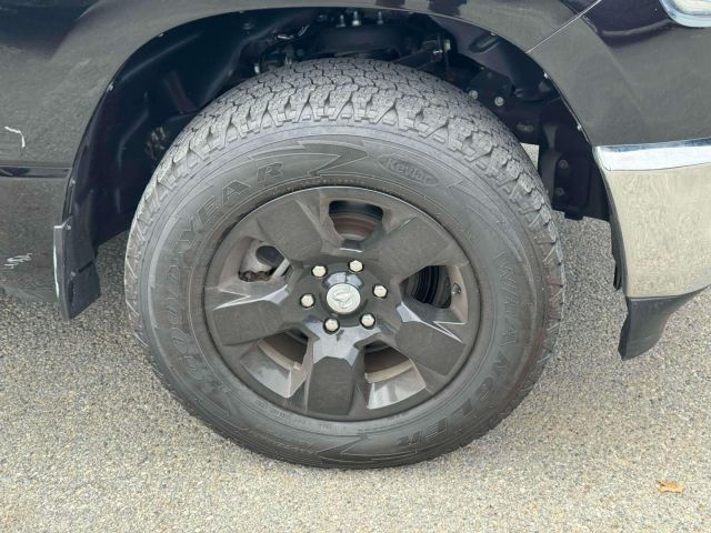 2022 Ram 1500 Big Horn 4x4 Crew Cab 64 Box
