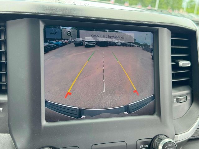 2022 Ram 1500 Big Horn 4x4 Crew Cab 64 Box