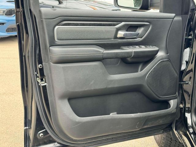 2022 Ram 1500 Big Horn 4x4 Crew Cab 64 Box