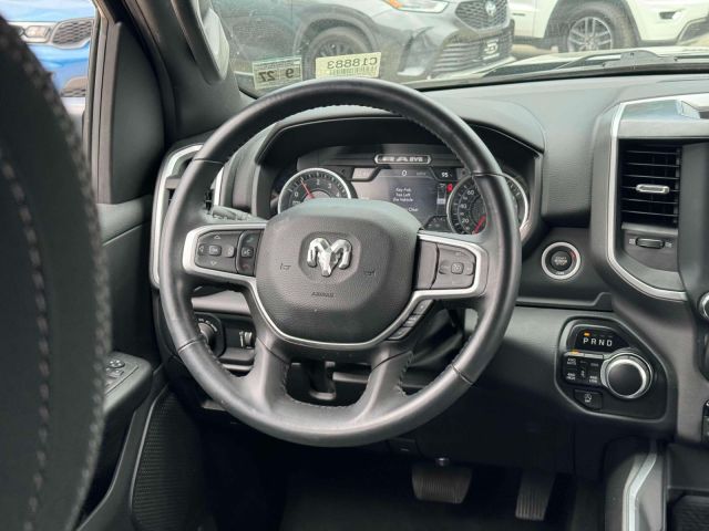 2022 Ram 1500 Big Horn 4x4 Crew Cab 64 Box