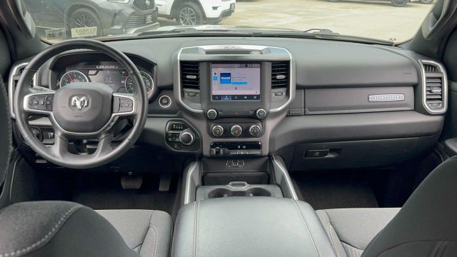 2022 Ram 1500 Big Horn 4x4 Crew Cab 64 Box