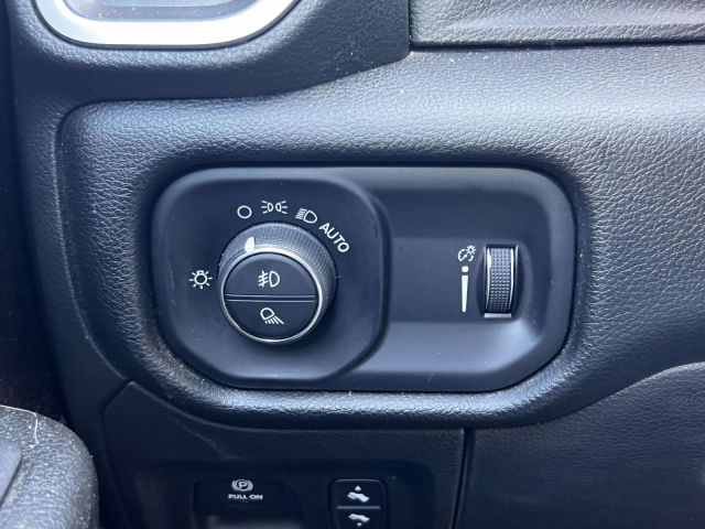 2022 Ram 1500 Big Horn 4x4 Crew Cab 57 Box