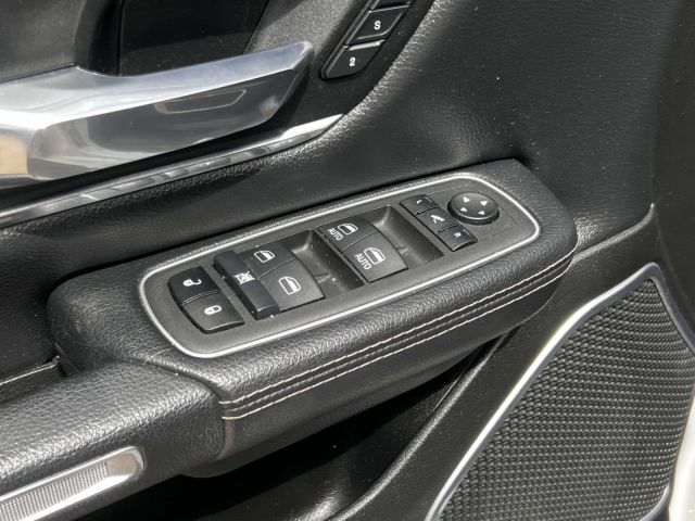 2022 Ram 1500 Laramie 4x4 Crew Cab 57 Box
