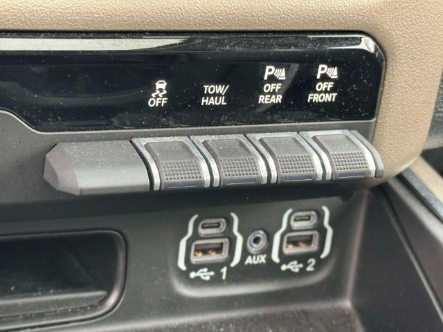 2022 Ram 1500 Laramie 4x4 Crew Cab 57 Box