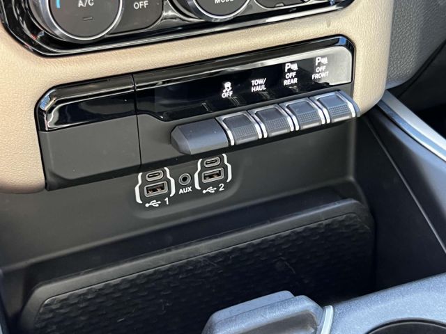 2022 Ram 1500 Laramie 4x4 Crew Cab 57 Box