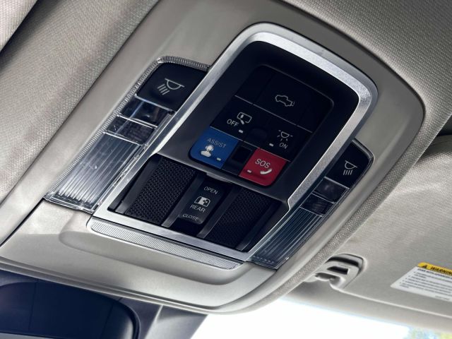 2022 Ram 1500 Laramie 4x4 Crew Cab 57 Box