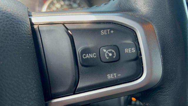 2022 Ram 1500 Big Horn 4x4 Crew Cab 64 Box