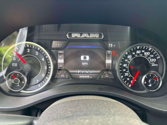 2022 Ram 1500 Laramie 4x4 Crew Cab 64 Box