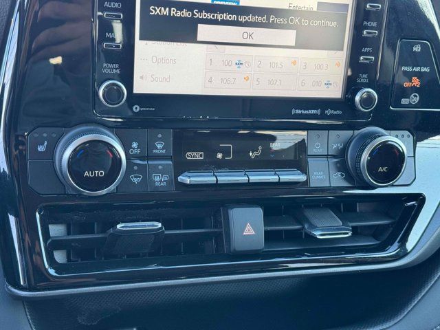 2022 Toyota Highlander Hybrid XLE