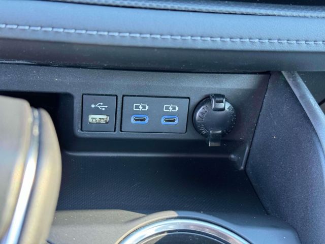2022 Toyota Highlander Hybrid XLE AWD (Natl)