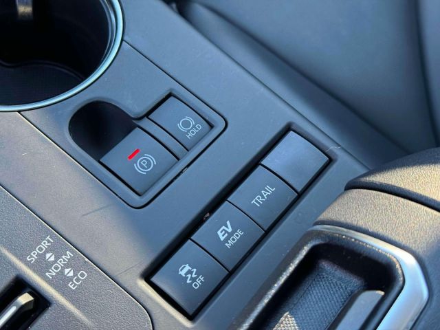 2022 Toyota Highlander Hybrid XLE AWD (Natl)