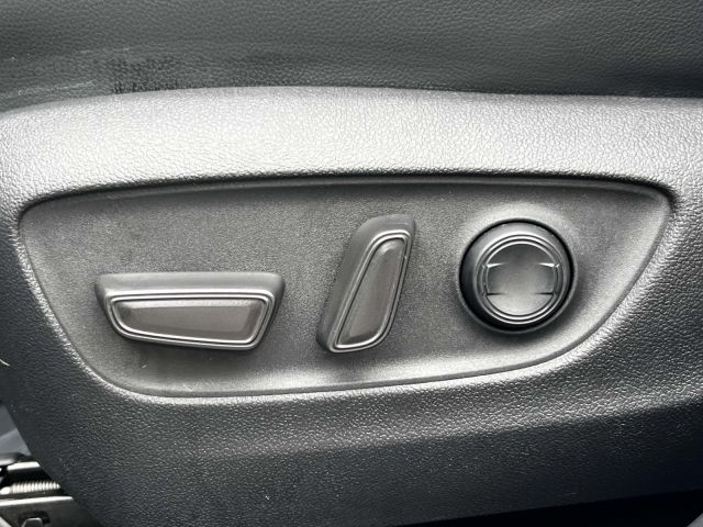 2022 Toyota Highlander XLE AWD (Natl)