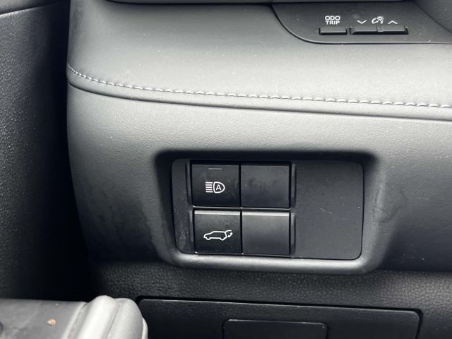 2022 Toyota Highlander XLE AWD (Natl)