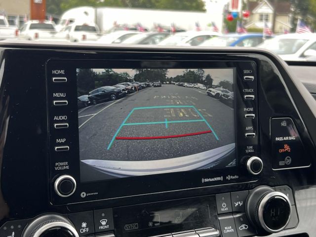 2022 Toyota Highlander XLE AWD (Natl)