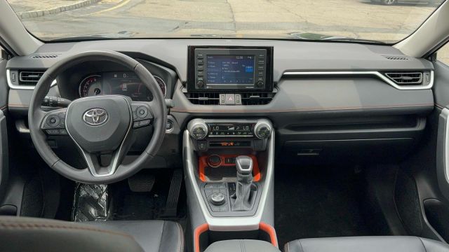 2022 Toyota RAV4 Adventure AWD (Natl)