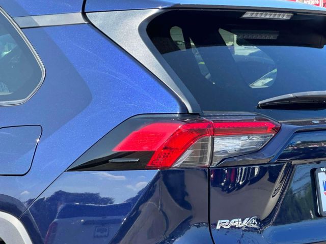 2022 Toyota RAV4 XLE AWD (Natl)
