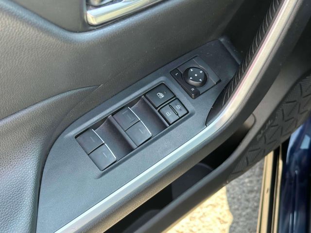 2022 Toyota RAV4 XLE AWD (Natl)